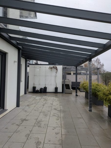 Freistehende Überdachung in Bielefeld